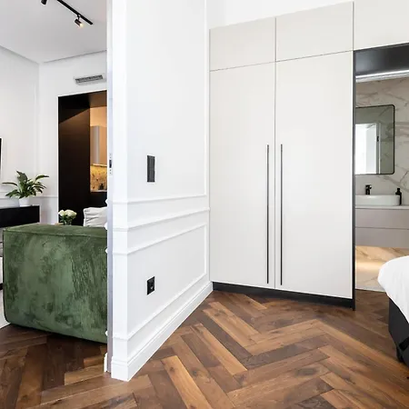 Luxury On Avenue For 5 布达佩斯