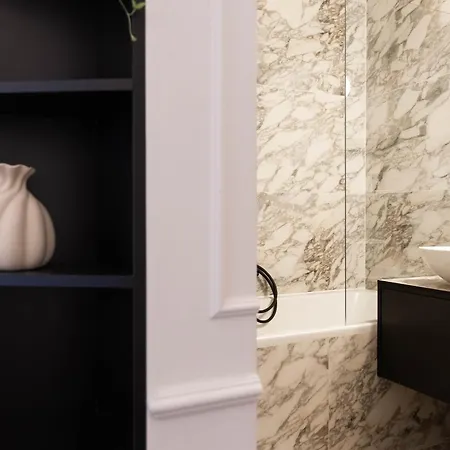 Luxury On Avenue For 5 布达佩斯